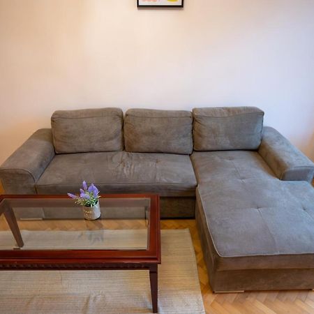 Spacious 1Bdr Apartment Near City Center Sofia Buitenkant foto