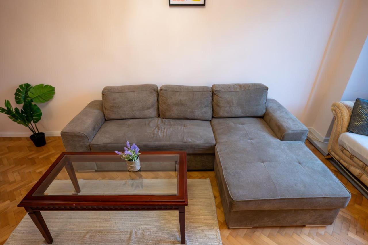 Spacious 1Bdr Apartment Near City Center Sofia Buitenkant foto